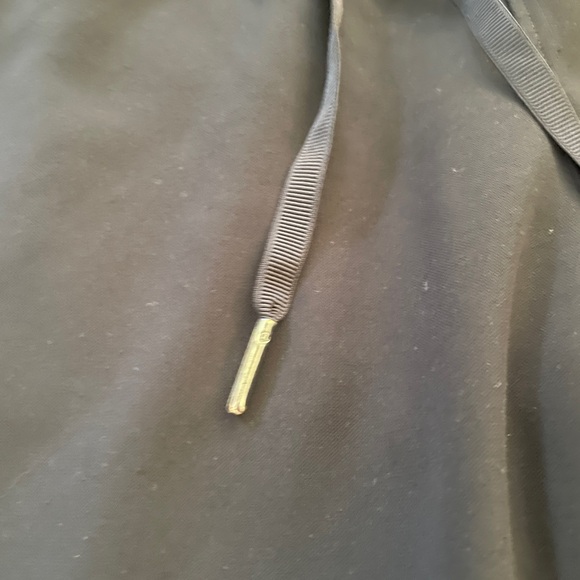 Lululemon On The Fly Pants - Picture 2 of 3